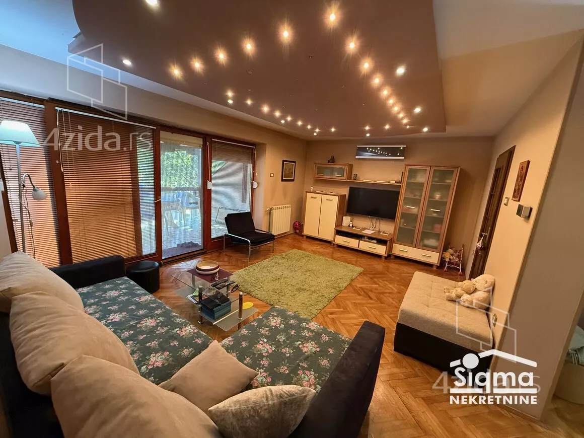 4-etažna kuća | 4zida