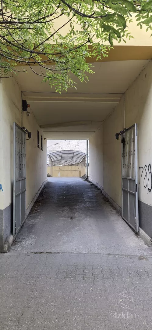 Garaža | 4zida