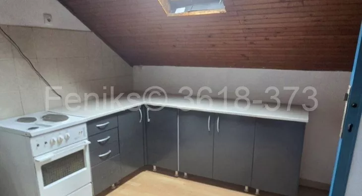 Četvoroiposoban stan | 4zida