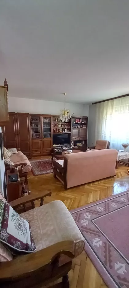 Orlovićeva | 4zida.rs