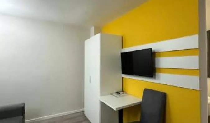 Poslovna zgrada | 4zida