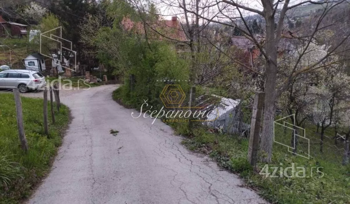 Građevinsko zemljište | 4zida