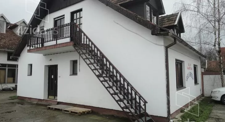 Lokal | 4zida