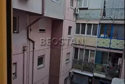 Ismeta Mujezinovića | 4zida.rs