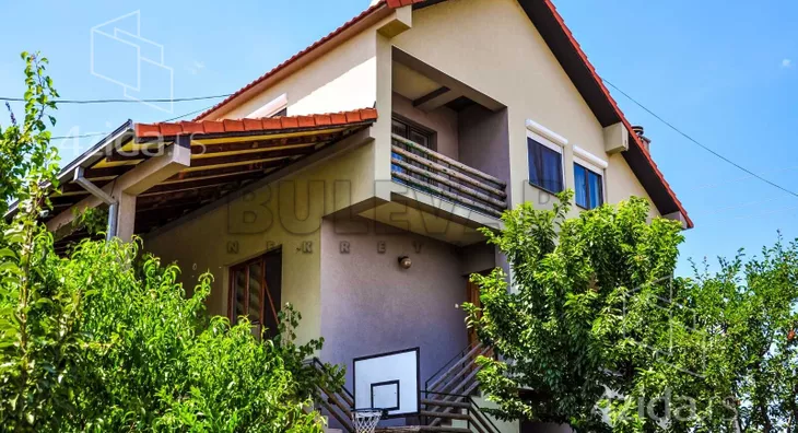 3-etažna kuća | 4zida