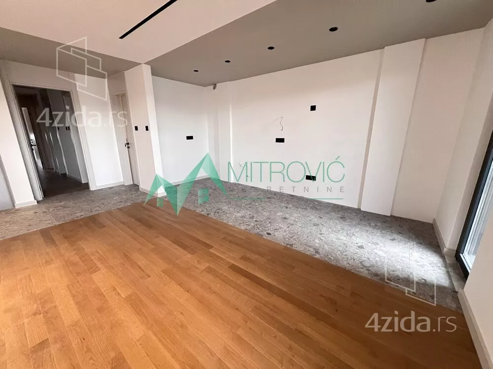 Petosoban stan | 4zida