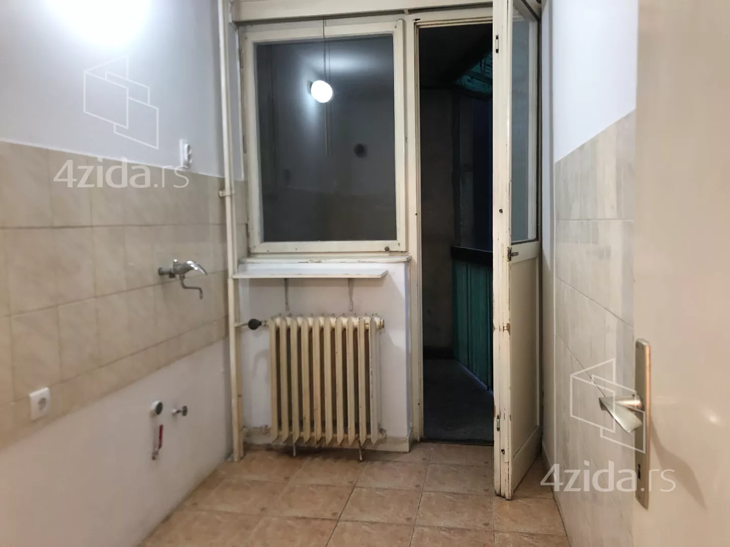 Četvoroiposoban stan | 4zida