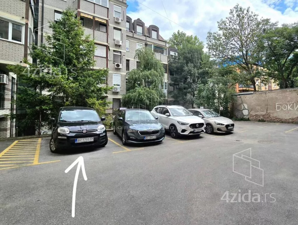 Lokal | 4zida