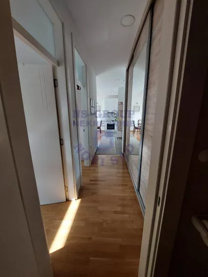 Železnička stanica | 4zida.rs