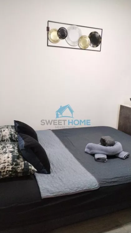 Vizantijska | 4zida.rs