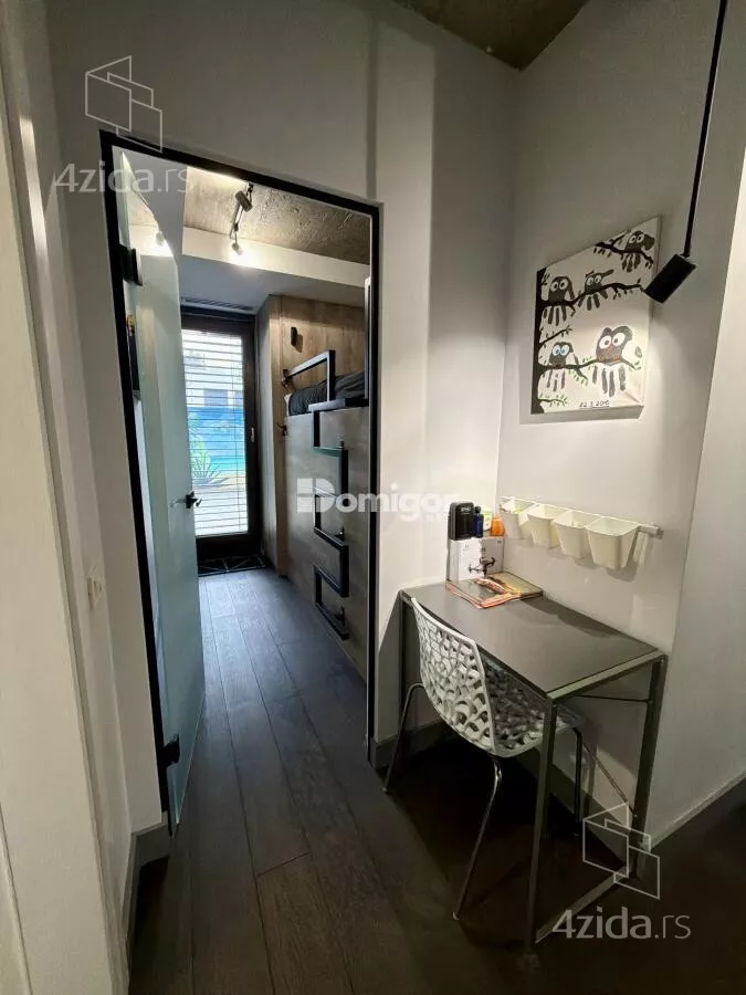 Četvoroiposoban stan | 4zida