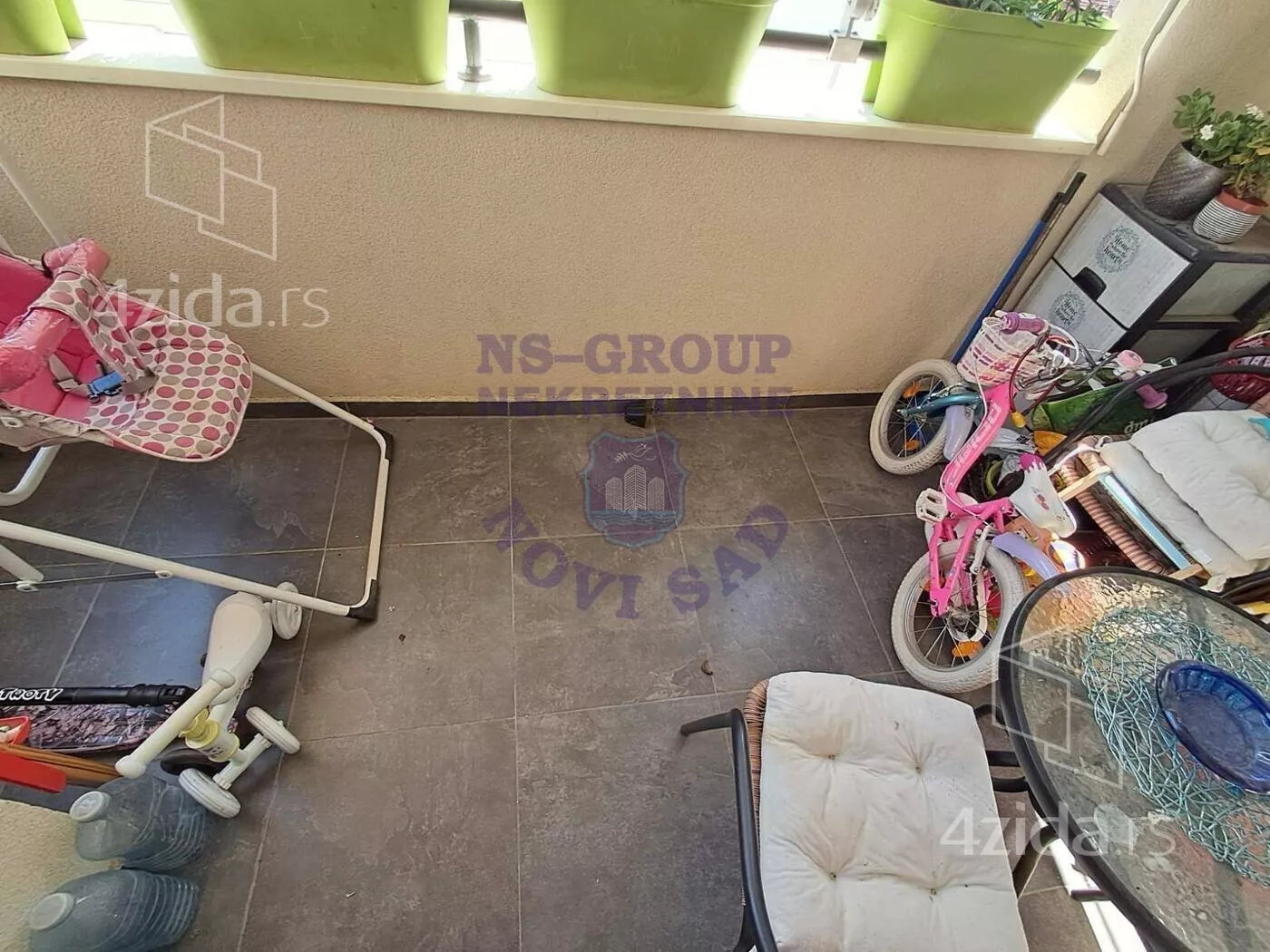 Dvoiposoban stan | 4zida