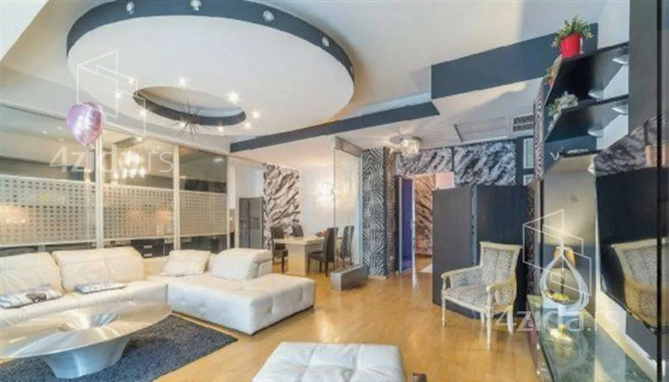 Troiposoban stan | 4zida