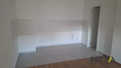 Bulevar Patrijarha Pavla (Somborski Bulevar) | 4zida.rs