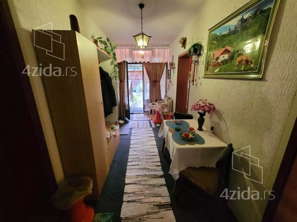 Kuća | 4zida