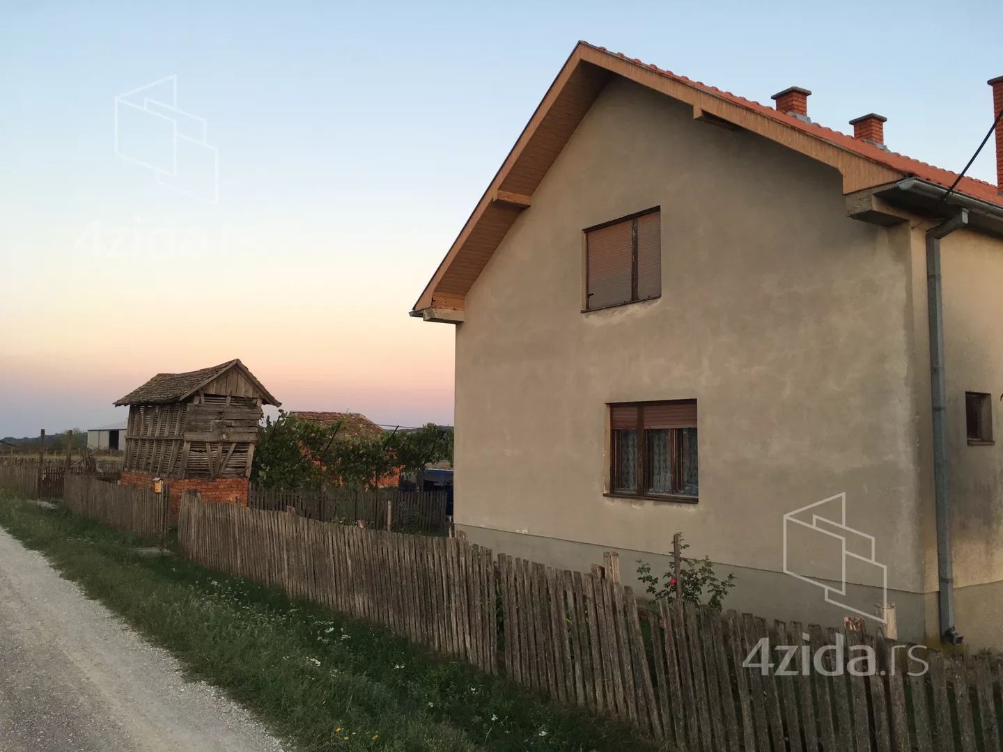 3-etažna kuća | 4zida