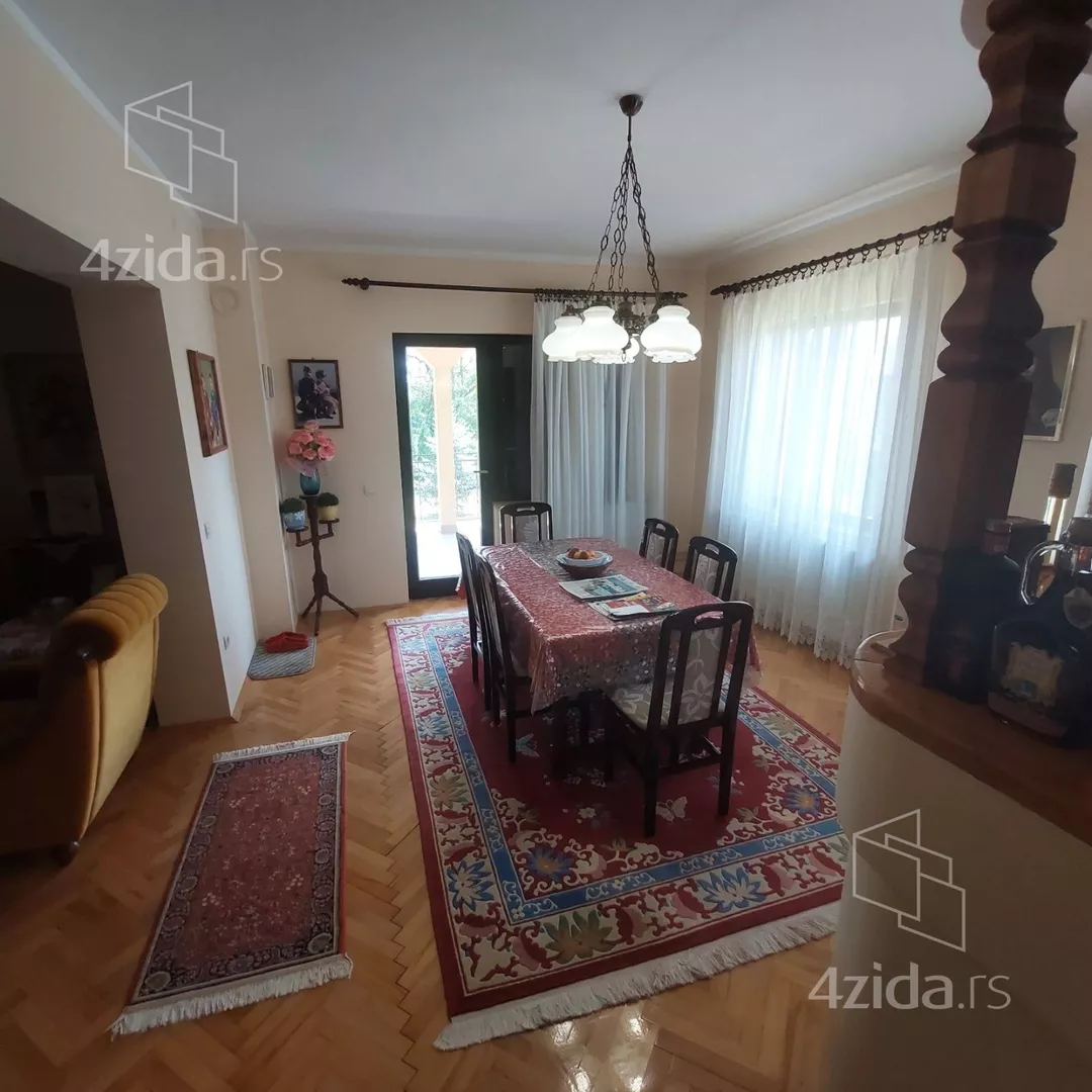 3-etažna kuća | 4zida