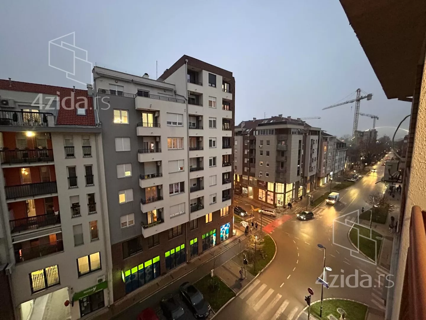 Jednoiposoban stan | 4zida