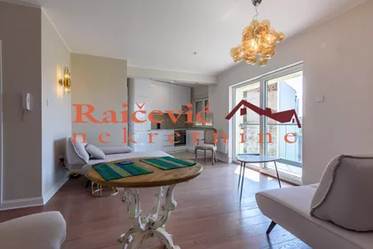 Marsala Birjuzova | 4zida.rs