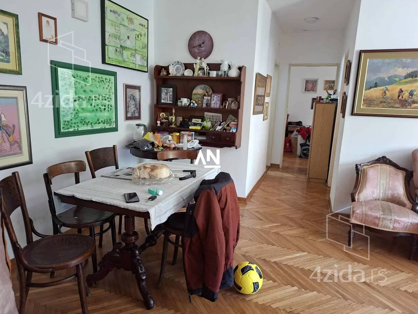 Troiposoban stan | 4zida