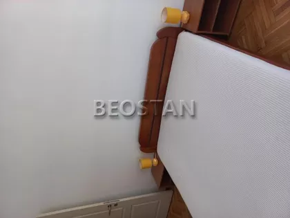 Crveni Krst Vračar | 4zida.rs