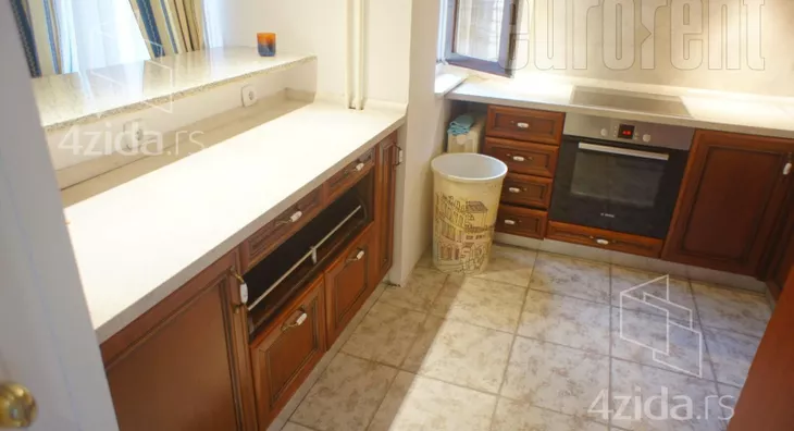 4-etažna kuća | 4zida