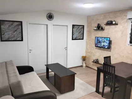 Surčin (mesto) | 4zida.rs