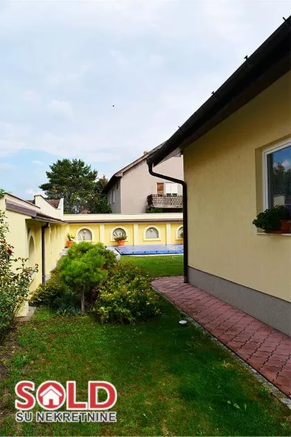 Mali Radanovac | 4zida.rs