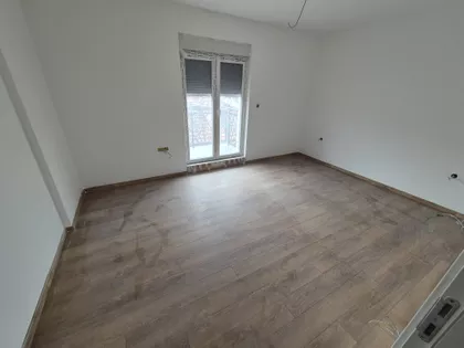 Velibora Markovića 39 | 4zida.rs