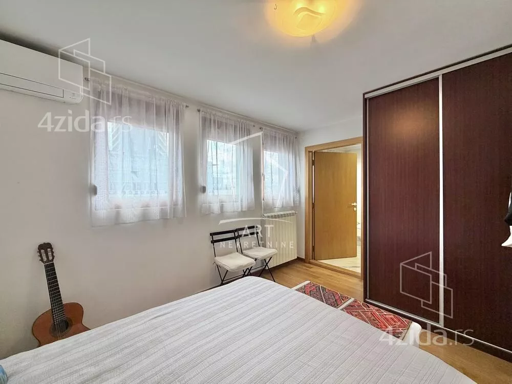 Četvoroiposoban stan | 4zida