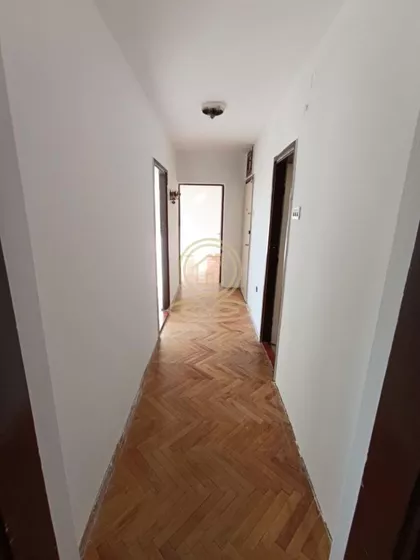 Vojna Bolnica | 4zida.rs