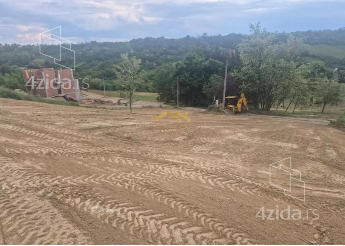 Građevinsko zemljište | 4zida