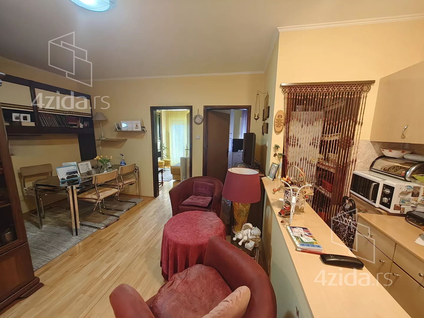 Dvoiposoban stan | 4zida