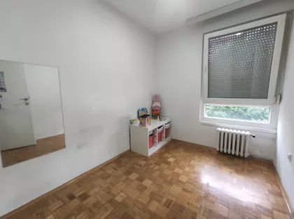 Šekspirova | 4zida.rs