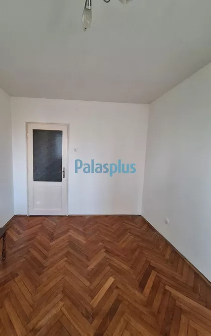 Pariske komune | 4zida.rs