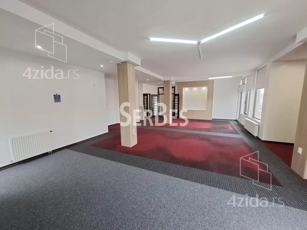 Poslovni prostor | 4zida