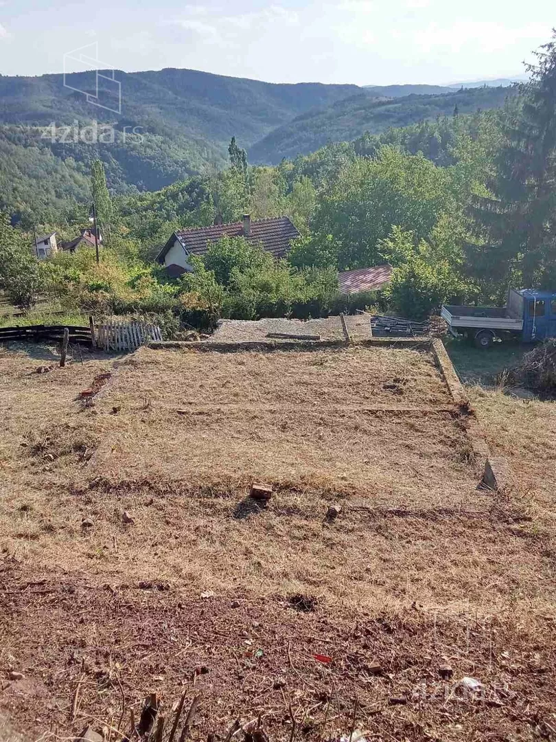 Građevinsko zemljište | 4zida