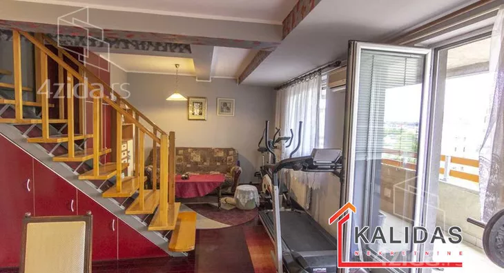 Troiposoban stan | 4zida