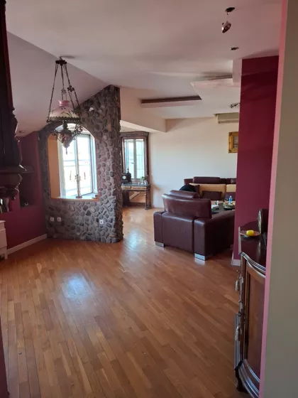 Trg Kosturnica | 4zida.rs