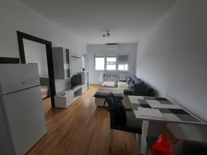 Radmile Savićević | 4zida.rs
