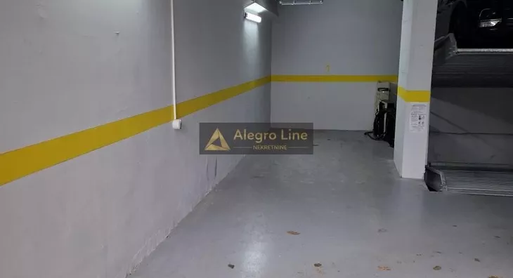 Parking | 4zida