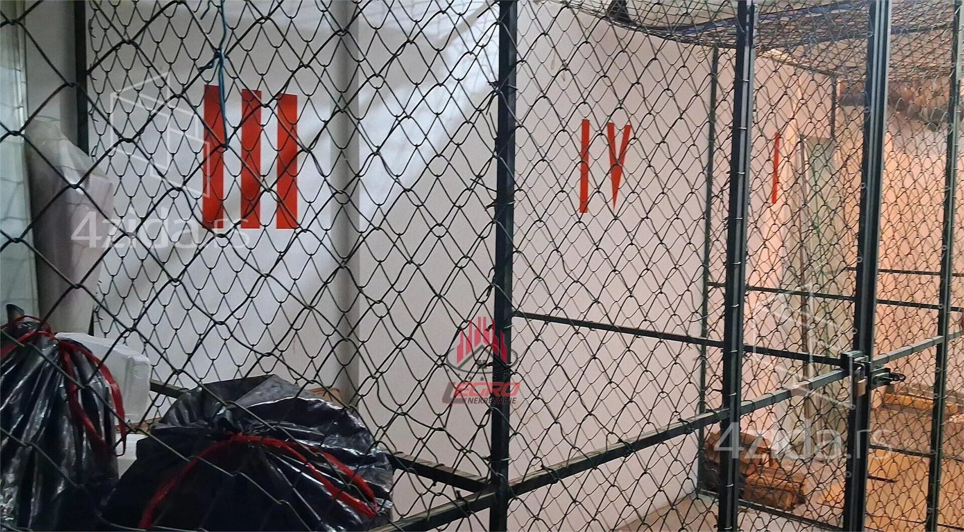 Petoiposoban stan | 4zida