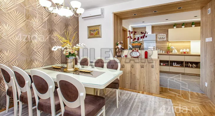 Troiposoban stan | 4zida