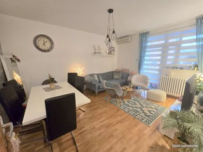 Ustanička | 4zida.rs