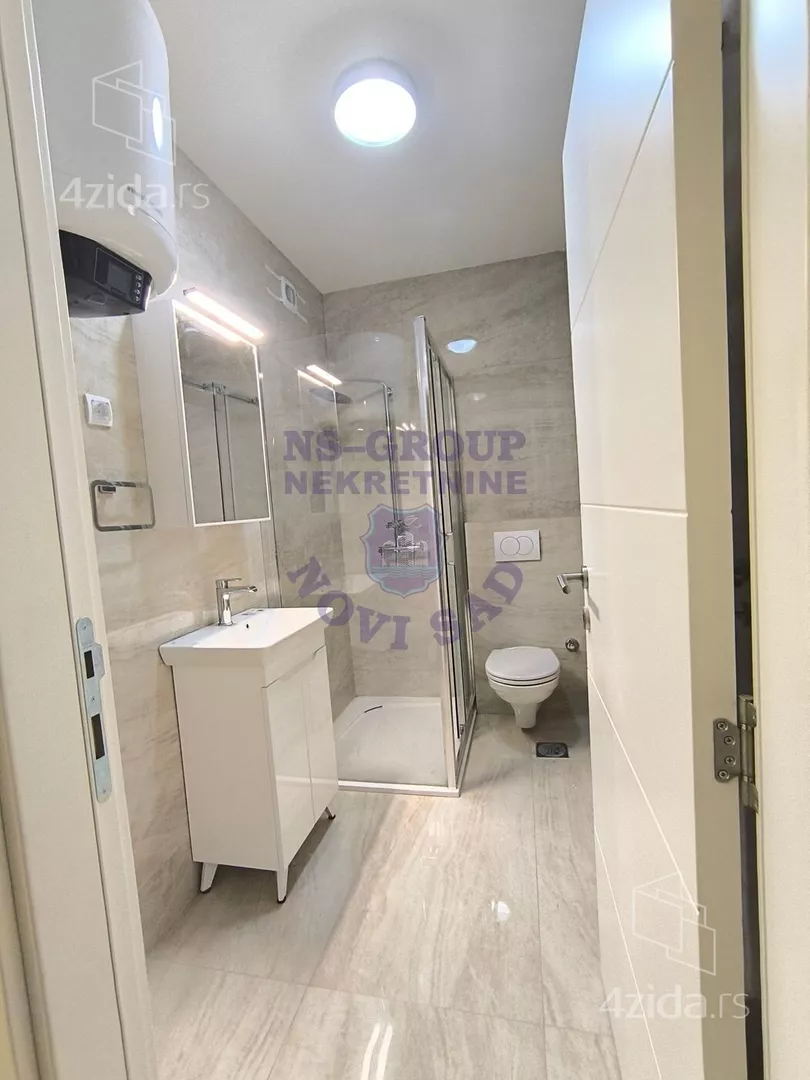 Petosoban stan | 4zida