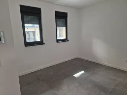 Novi Banovci | 4zida.rs