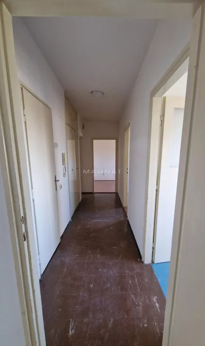 Karađorđev Trg | 4zida.rs