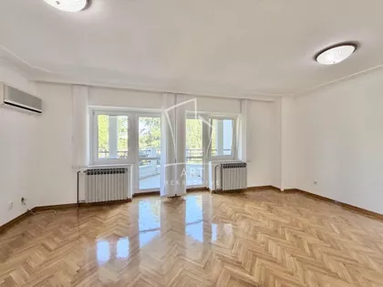 Sanje Živanovića | 4zida.rs