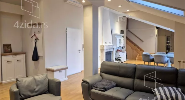 Četvoroiposoban stan | 4zida