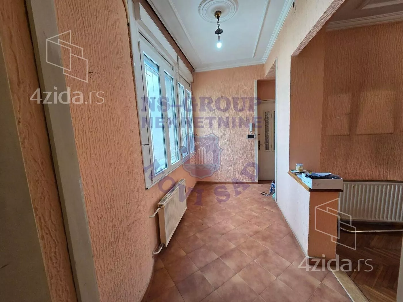 Troiposoban stan | 4zida